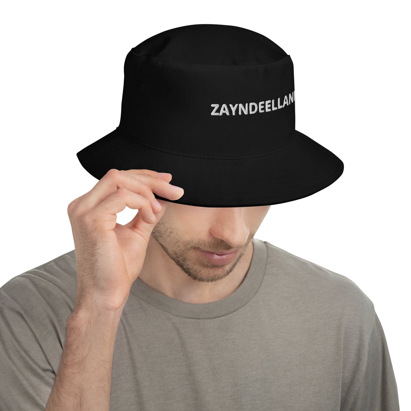 Zayndeellani Bucket Hat Black - Zayndeellani